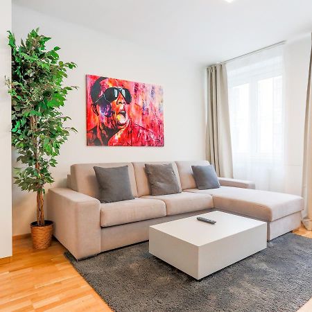 Sky9 Apartments Margareten Вена Экстерьер фото